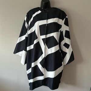 FHQ Women’s Butterfly-wing Sleeve Jacket. 2XL NWOT